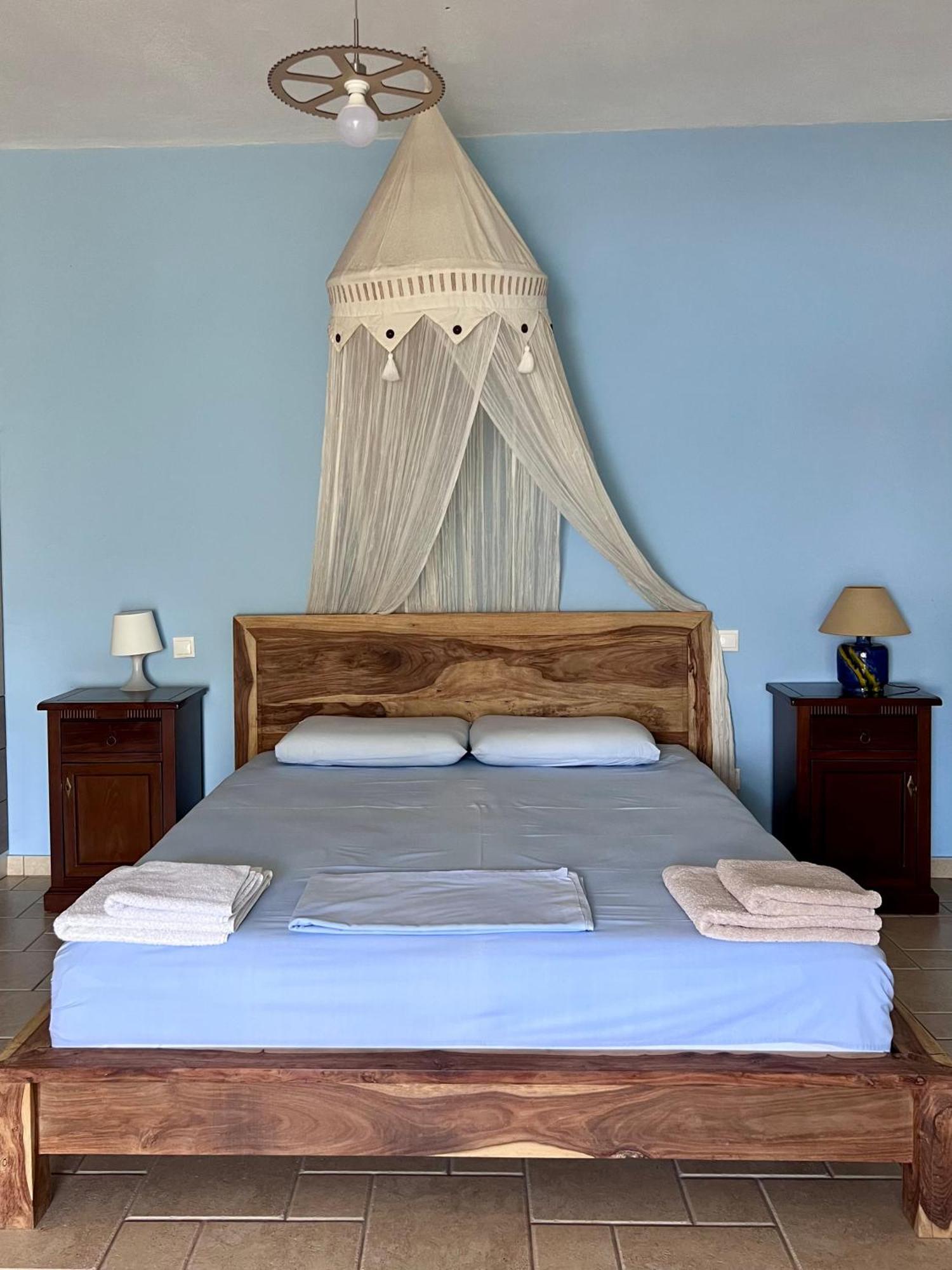 Sourpi Villas Nies מראה חיצוני תמונה